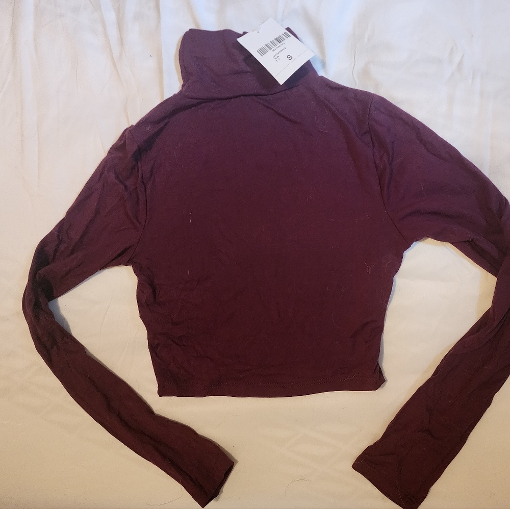 Forever21 Mock Neck Long Sleeve Crop Top